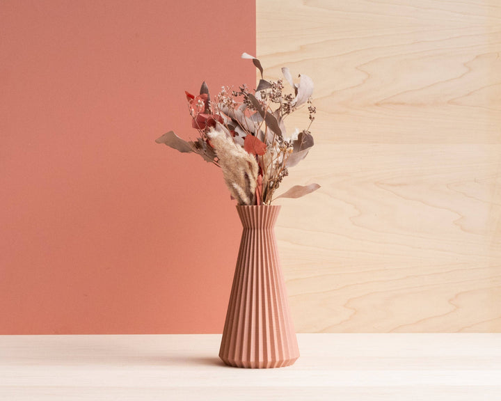 Ishi Vase, perfect for dried flowers: Terracotta / 20cm